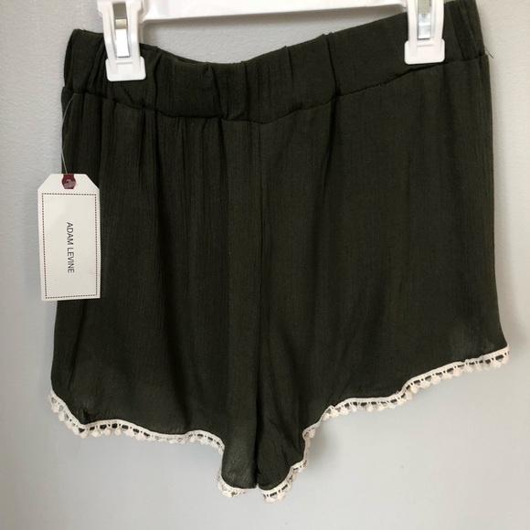 Boho shorts with crochet trim - Picture 2 of 4